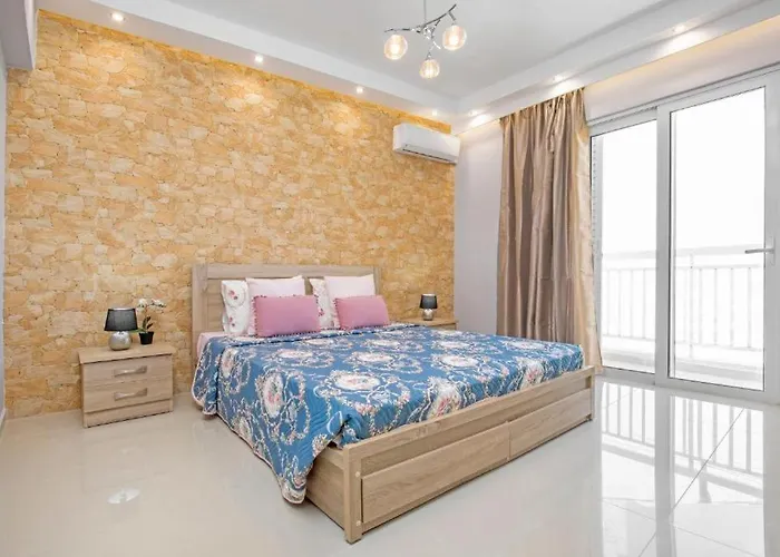 5- Luxury Suite For 4 In The Most Central Part Of Rhodes!