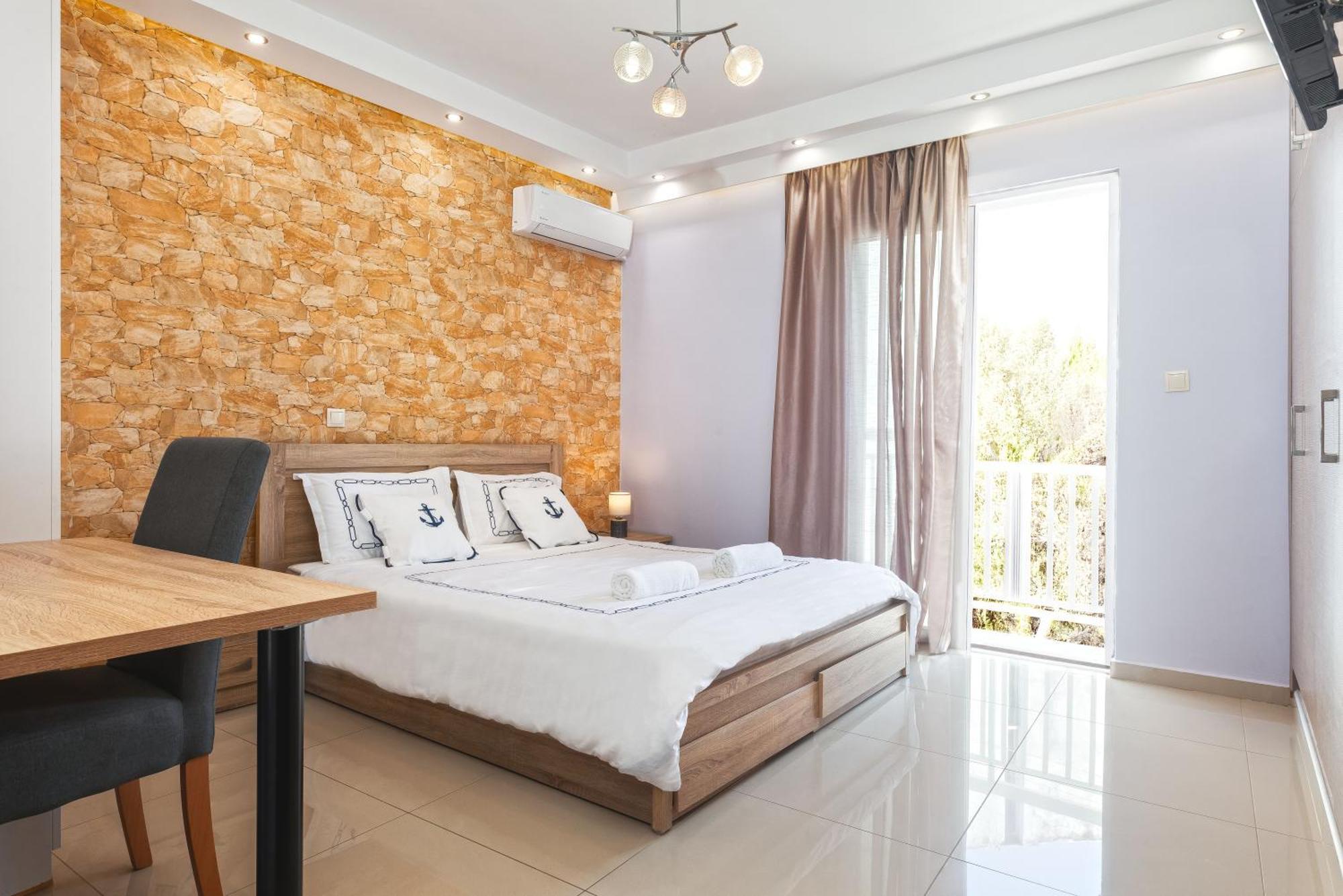 Apartment 5- Luxury For 4 In The Part Of Rhodes!